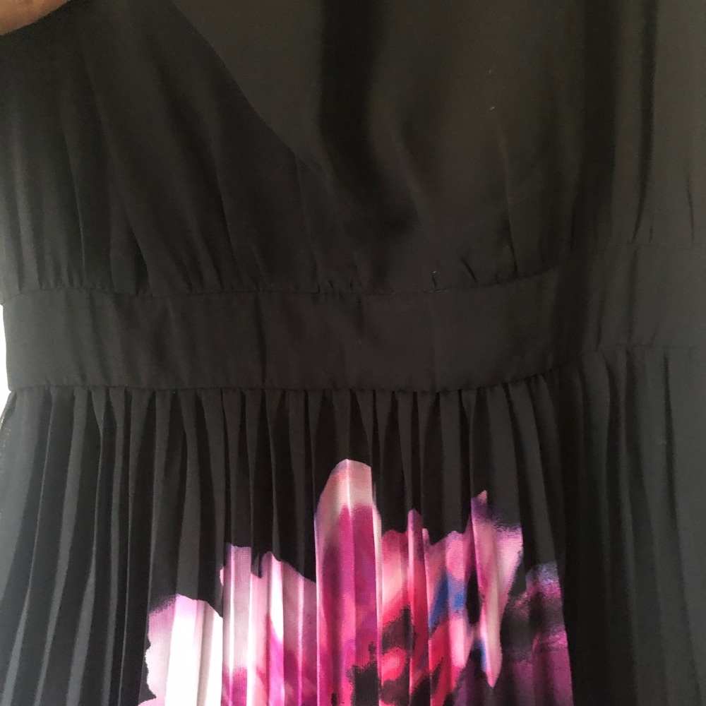 Cato Black Pleated Floral Maxi Dress - Picture 4 of 6